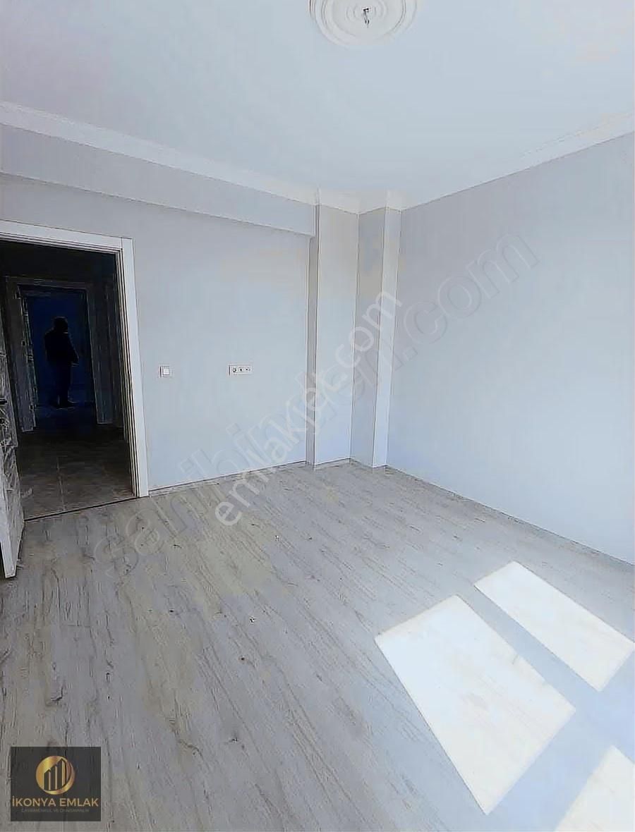 Karaaslan Şelale Caddesi Yakını 3+1 Arakat Daire - Görsel 2