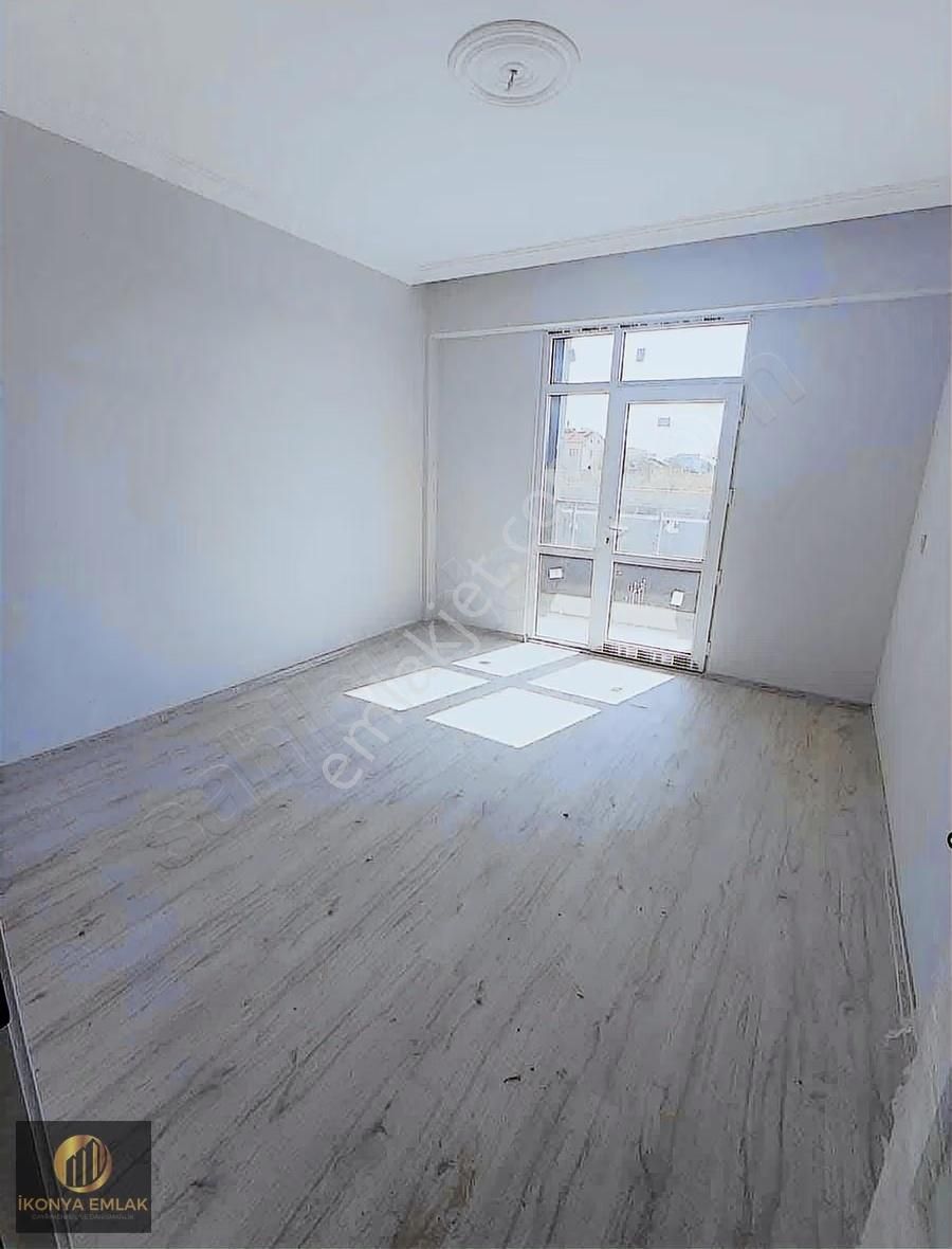 Karaaslan Şelale Caddesi Yakını 3+1 Arakat Daire