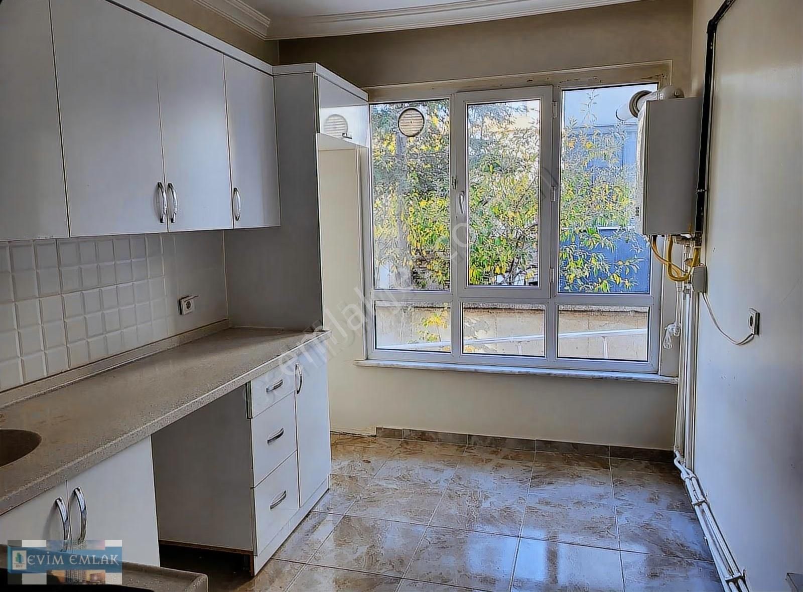 Mehmet Akifte Kiralık 2+1 Giriş Kat Daire - Görsel 12