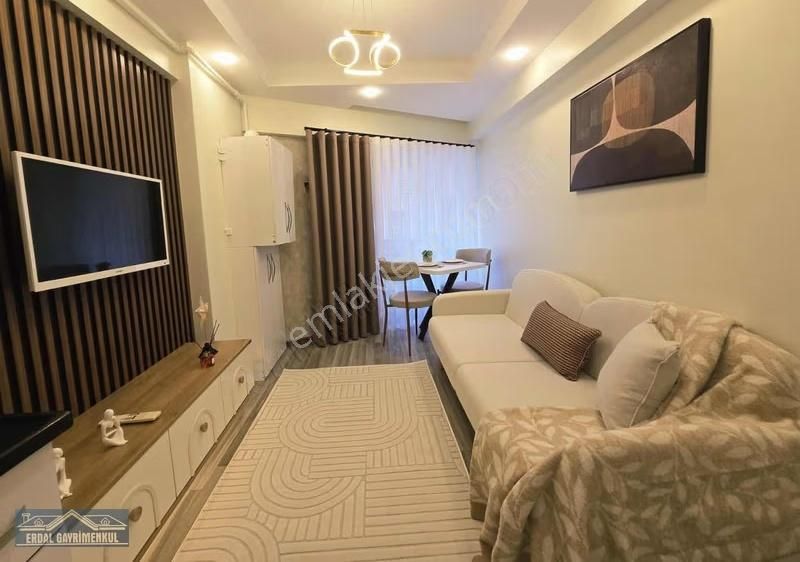 Sırakapılar'da 5 Yaşında Satılık 1+1 Apart - Görsel 2