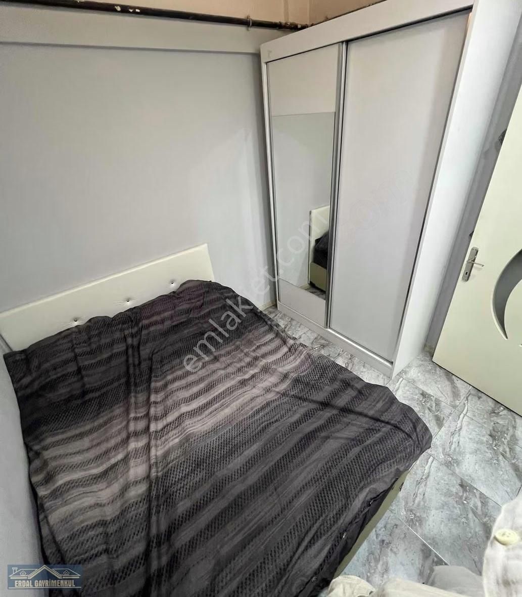 Çınar'da Acil Merkezi Konumda Satılık Ara Kat 2+1 Eşyalı Apart - Görsel 2