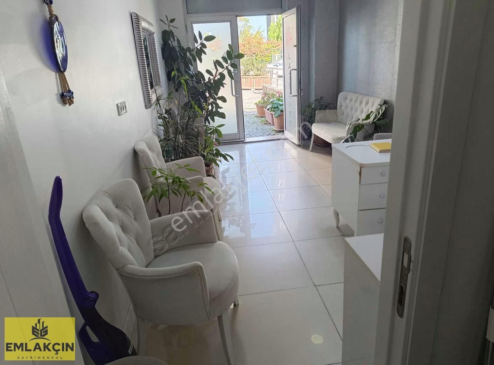 Kayaşehir Merkez Avm De Satılık Dükkan - Görsel 14