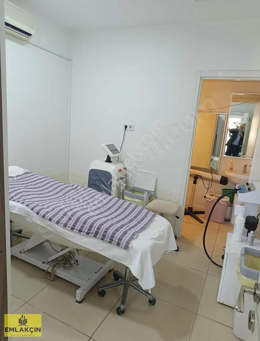 Kayaşehir Merkez Avm De Satılık Dükkan - Görsel 13