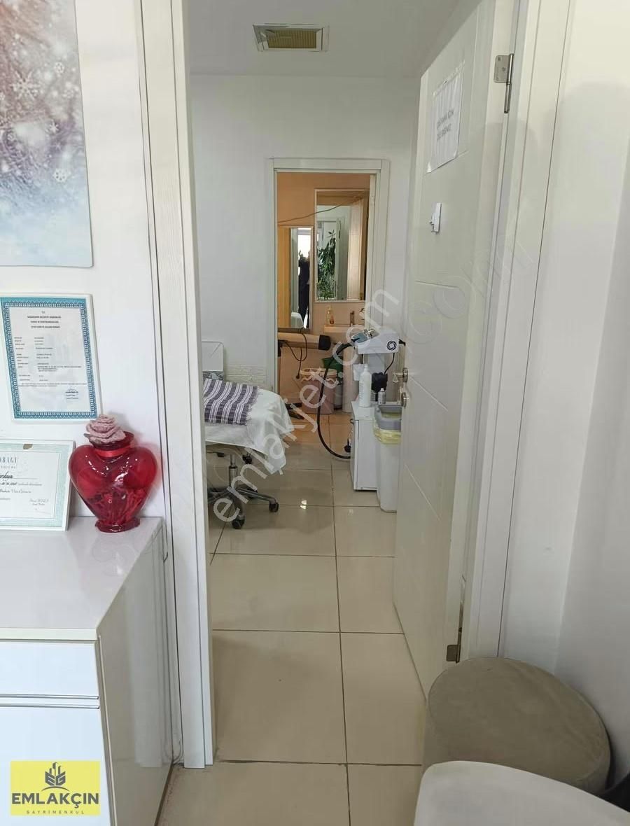 Kayaşehir Merkez Avm De Satılık Dükkan - Görsel 16