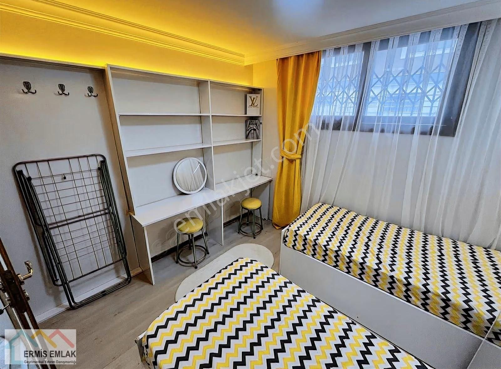 Kampüse Yakın Eşyalı Satılık 1+1 Daire - Görsel 16