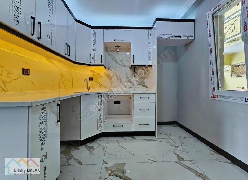 Satılık 3+1 Tadilatlı Doğalgazlı Daire - Görsel 8