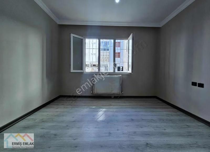 Satılık 3+1 Tadilatlı Doğalgazlı Daire - Görsel 12