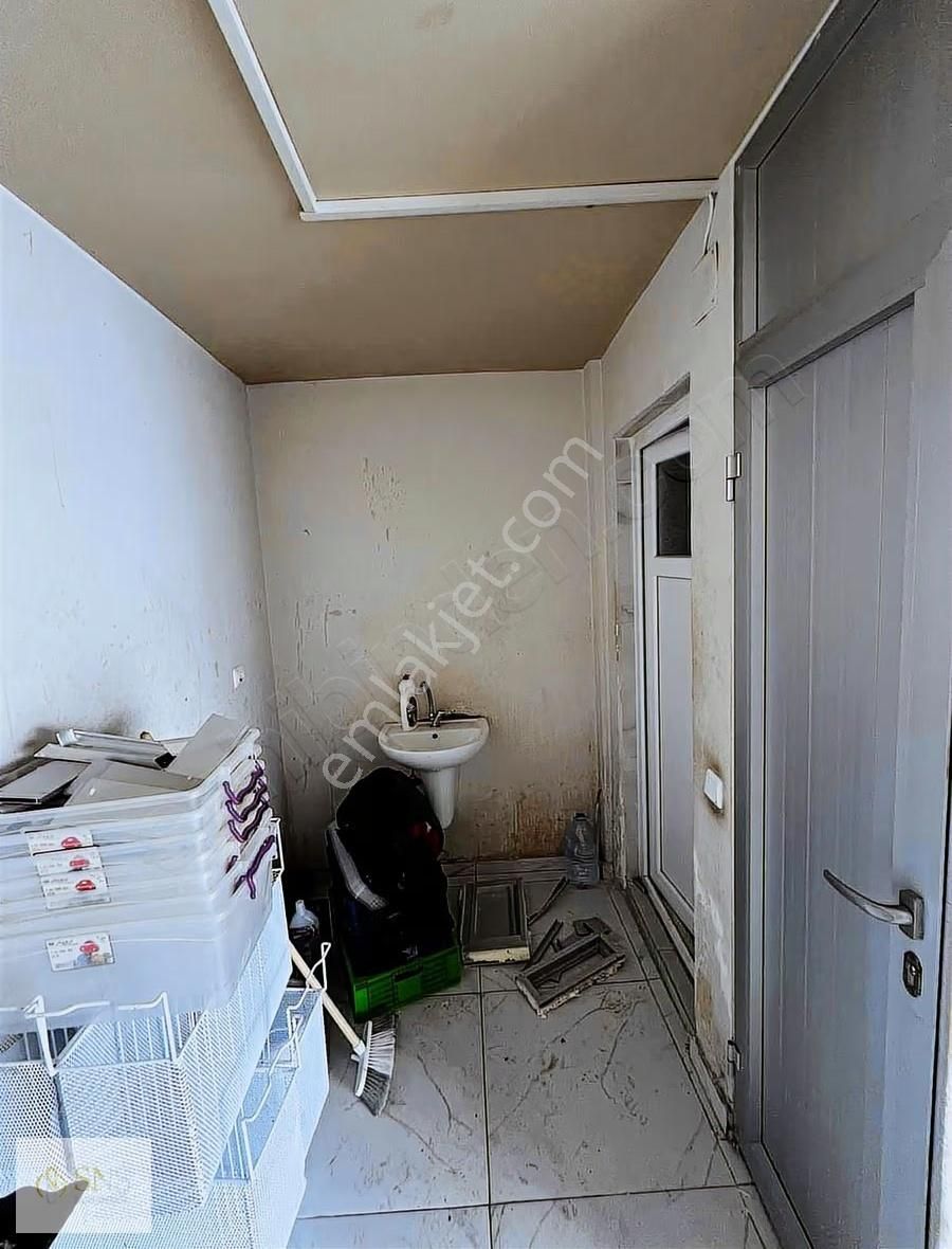 Yalınayakta Çok Güzel Konumda Satılık Dükkan - Görsel 5