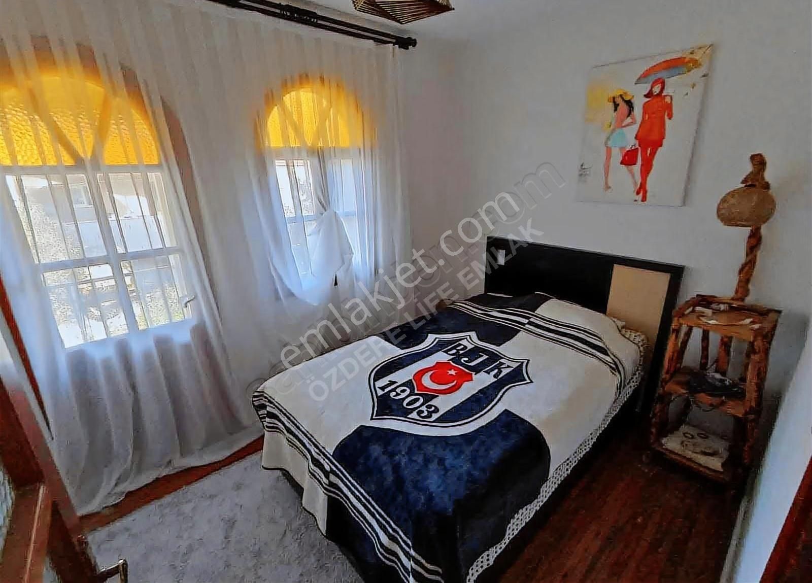 Özderede Denize Yakın Köşe Geniş Bahçeli Villa (teklife Açık) - Görsel 4