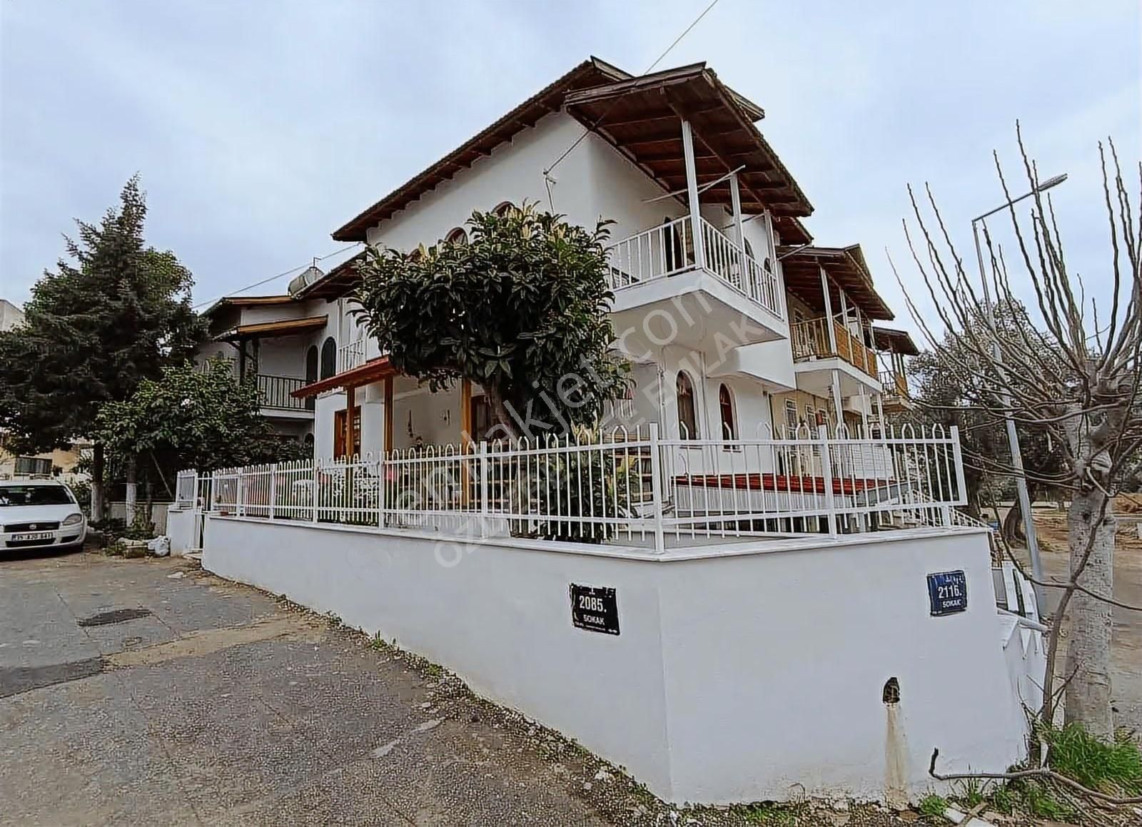 Özderede Denize Yakın Köşe Geniş Bahçeli Villa (teklife Açık) - Görsel 11