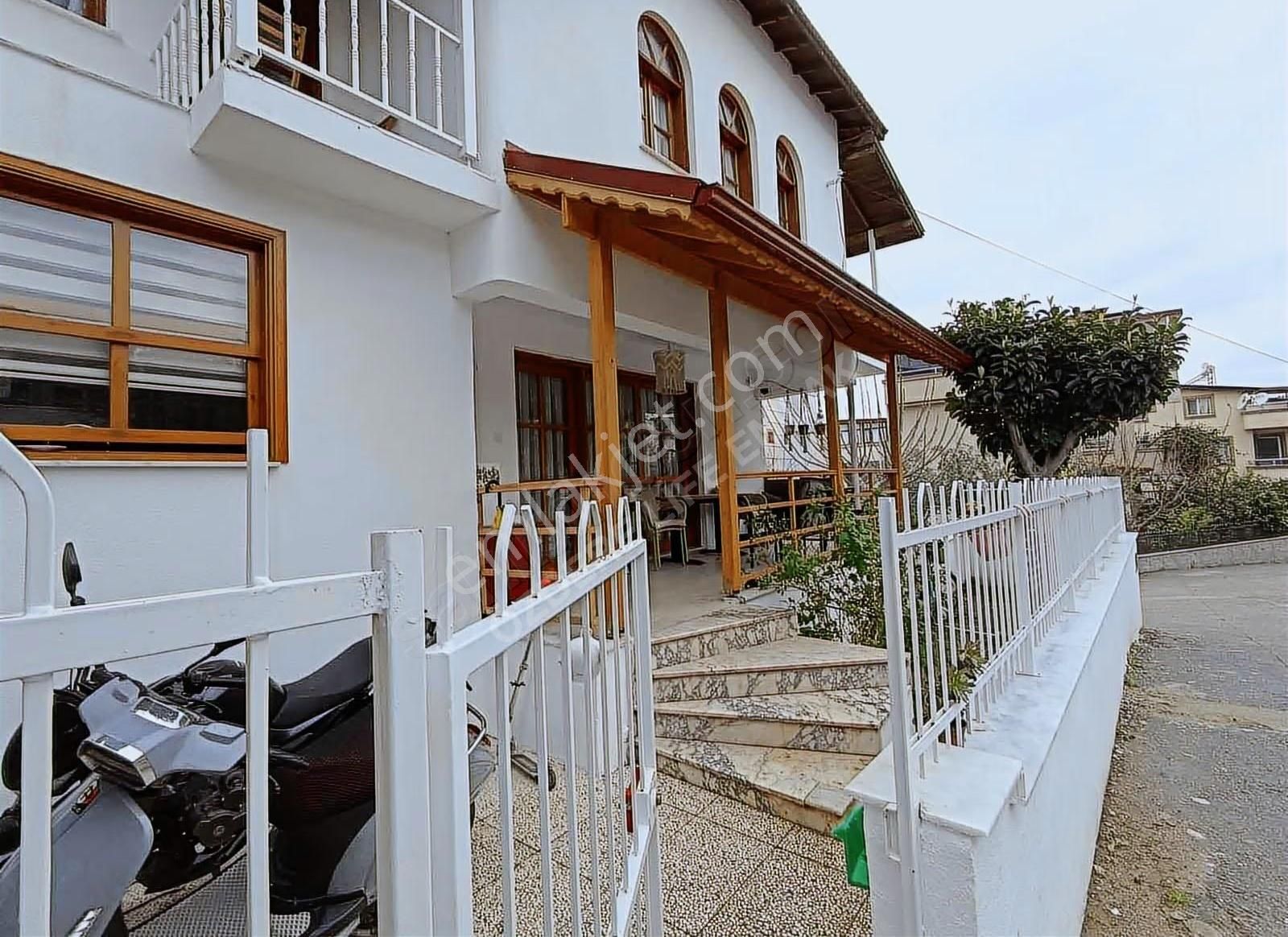 Özderede Denize Yakın Köşe Geniş Bahçeli Villa (teklife Açık) - Görsel 12