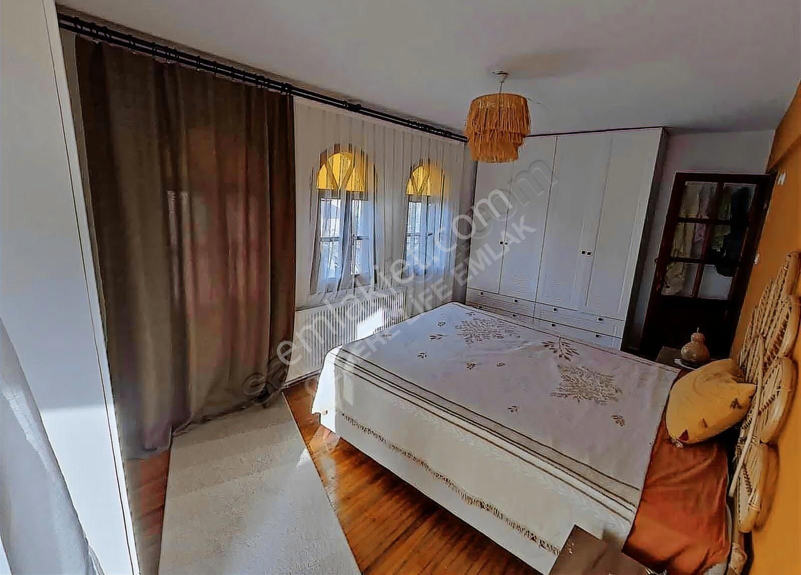 Özderede Denize Yakın Köşe Geniş Bahçeli Villa (teklife Açık) - Görsel 13