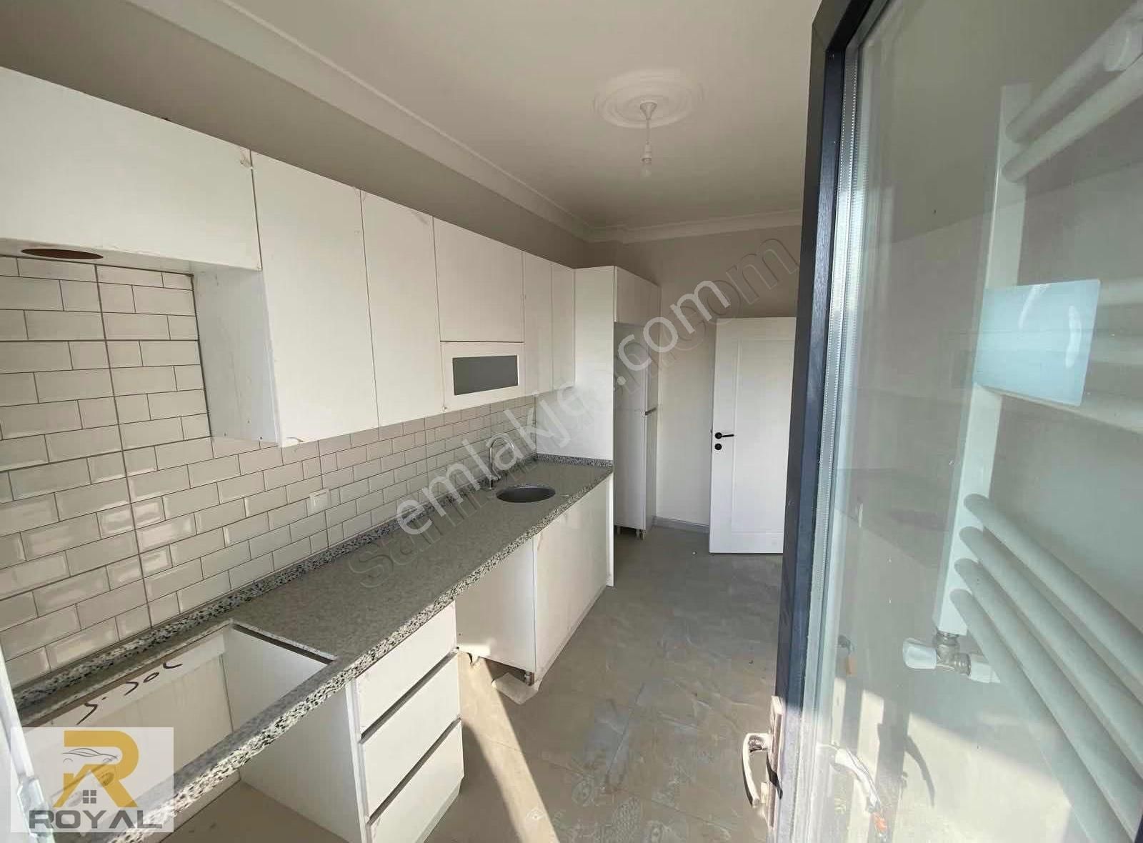 Royal'den Tevfikbeyde 2+1 85m2 Sefaköy Merkeze Yakın Sıfır Daire - Görsel 6