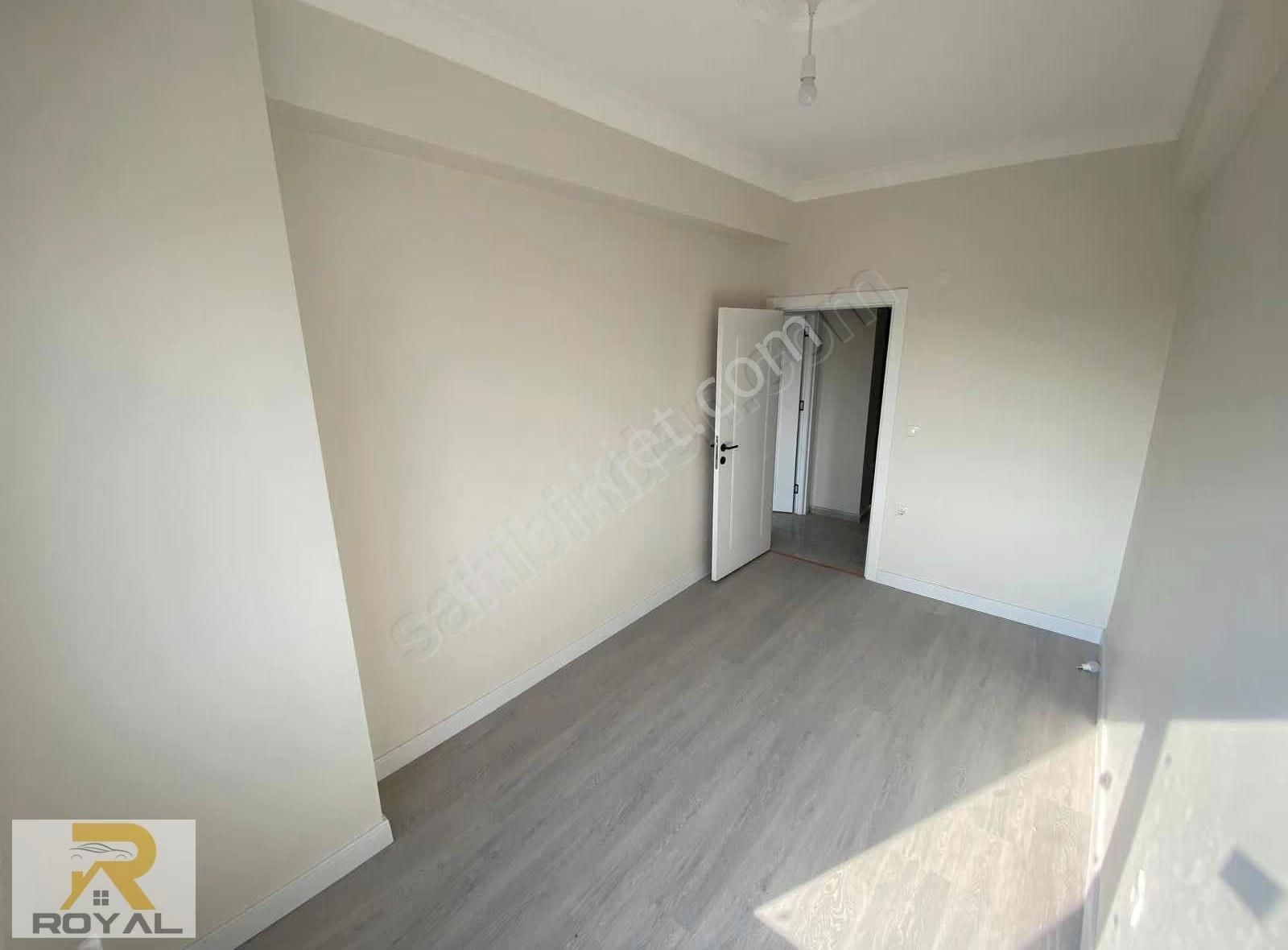 Royal'den Tevfikbeyde 2+1 85m2 Sefaköy Merkeze Yakın Sıfır Daire - Görsel 11