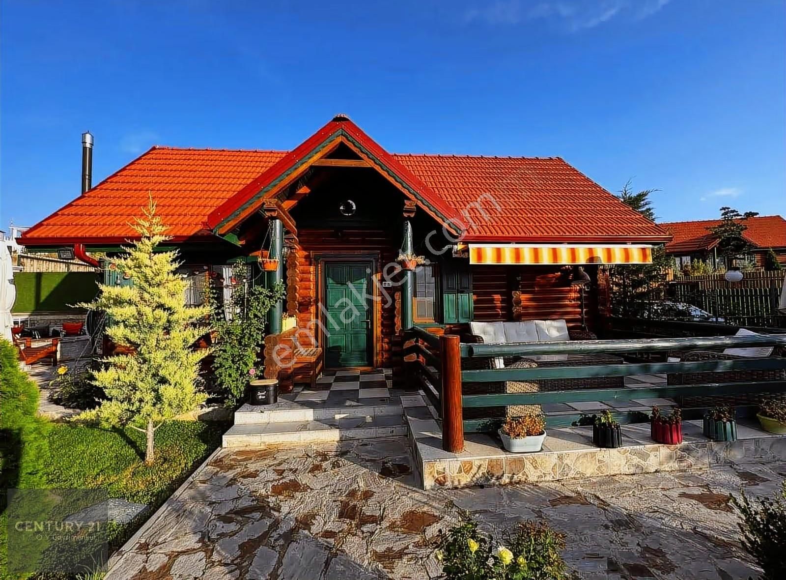 Satılık Özel Tasarım İthal Tomruk Ev - Görsel 18