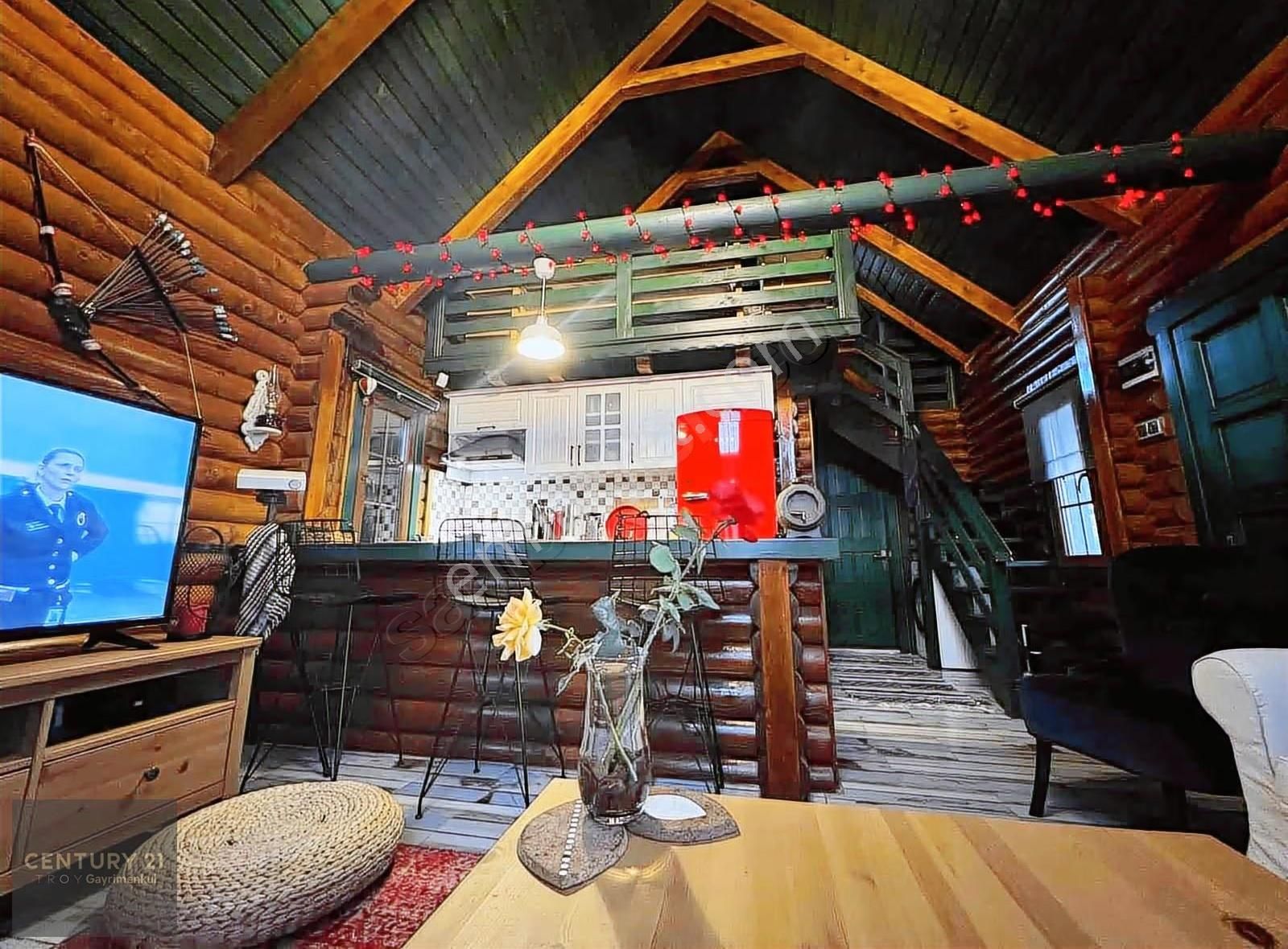 Satılık Özel Tasarım İthal Tomruk Ev - Görsel 16