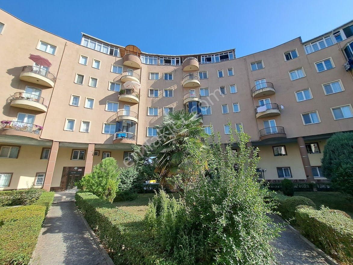 Polat Emlak'dan...bahçeşehir 2 Kısım Teraslı - 3+1 Boş Daire