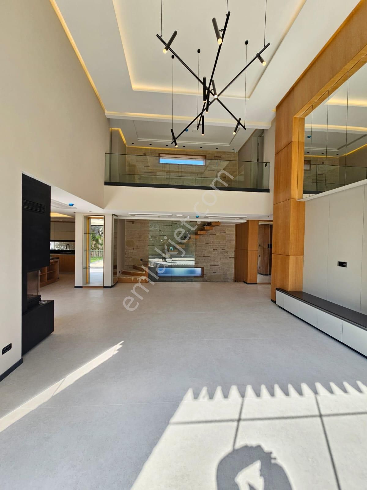 Agr Group'tan Bitez'de 612 M2 Arsa İçinde 6+1 Ultra Lüx Malikane ! - Görsel 28