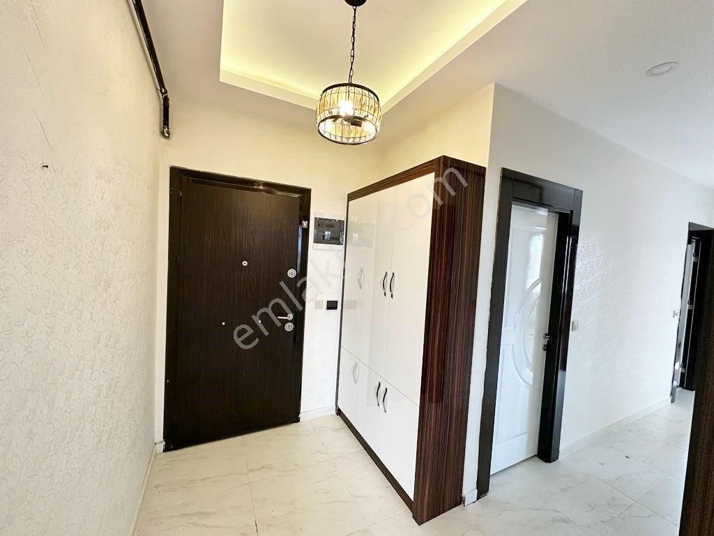 Beykent'te Açık Cepheli Bakımlı Geniş Balkonlu 2+1 Daire - Görsel 9