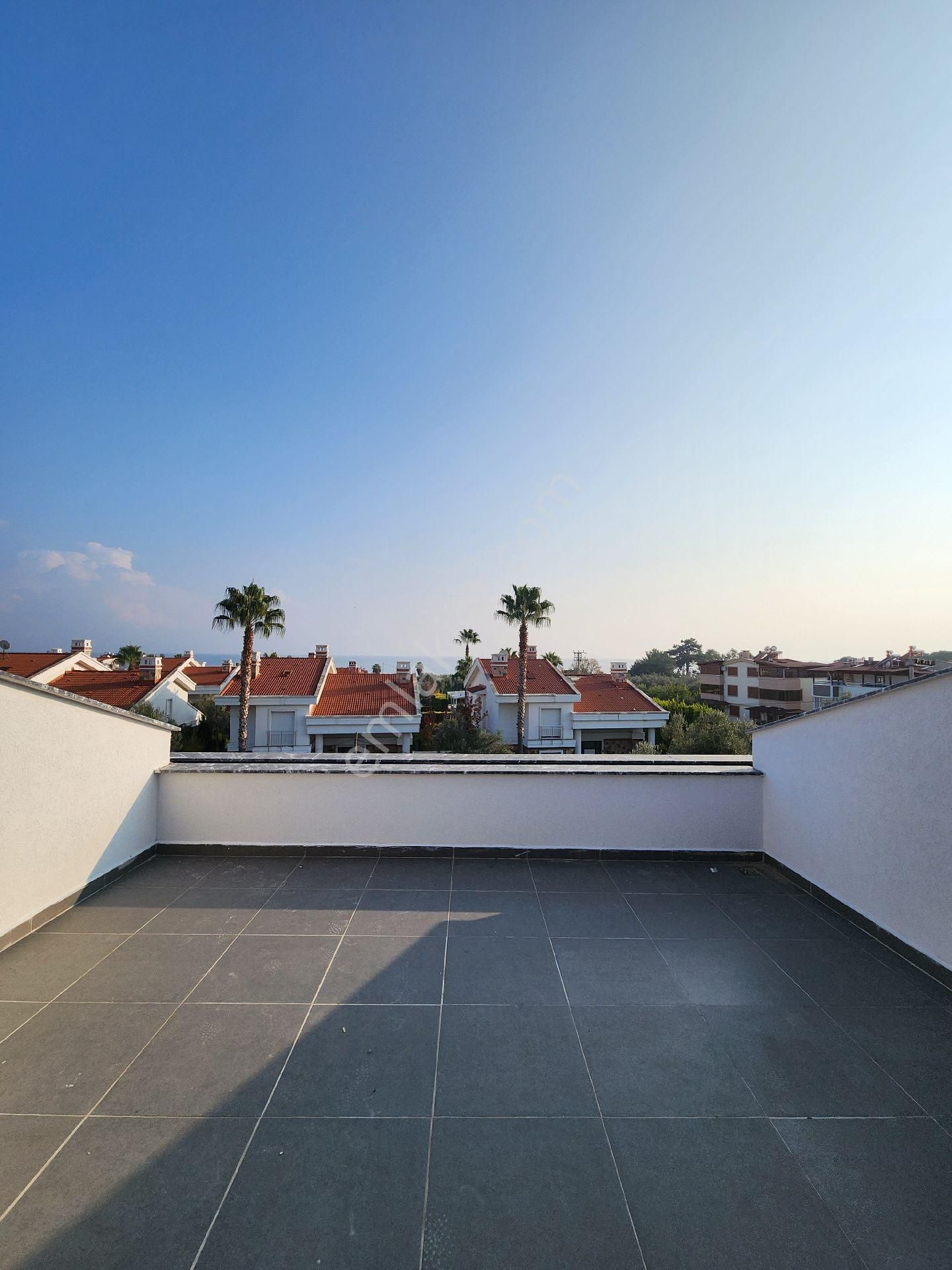 Ayvalıburun Mevkii'nde Akıllı Ev Teknolojili, Sıfır, 3 Katlı Müstakil Villa! - Görsel 18