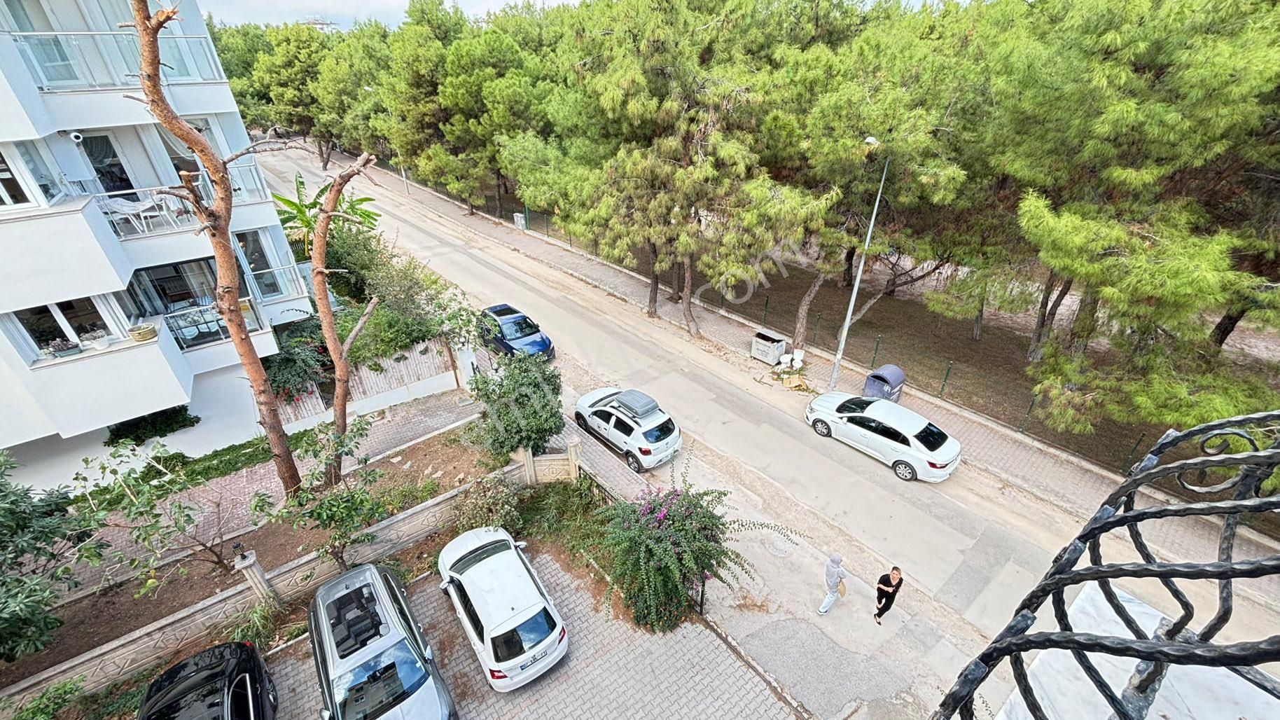 Antalya Konyaaltı Hayatpark Yanında 4+2 Dublex - Görsel 3