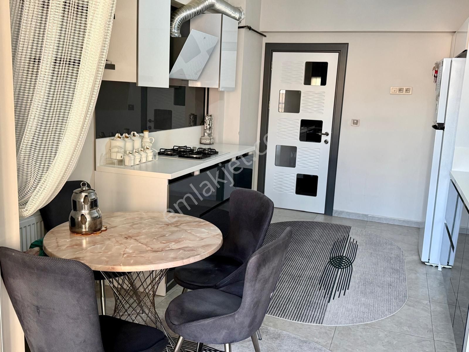 Törekent Mh De 4+1 Full Yapılı Harika Konumda Daire - Görsel 2