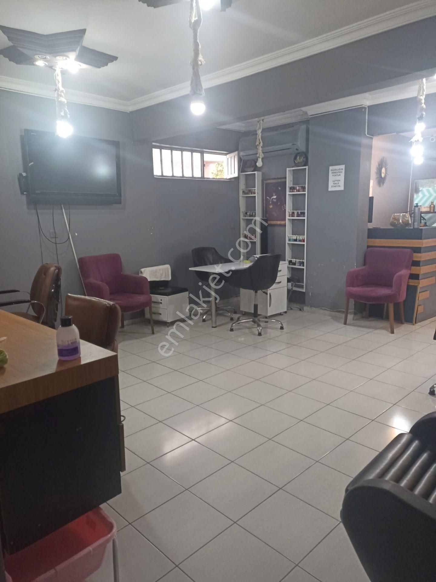 Adliye Yolu Üzerinde 120 M2 Büyük Depolu Satılık Dükkan - Görsel 4