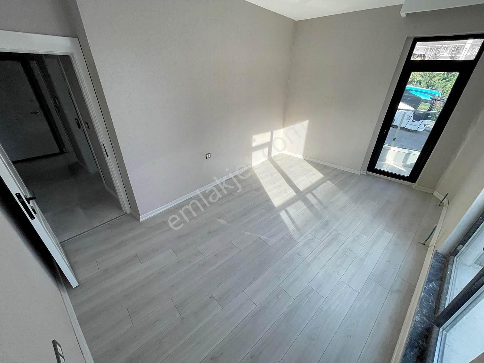 Cadde Paraleli Oturuma Hazır 3+1 Full Yapılı Sıfır Daireler - Görsel 20