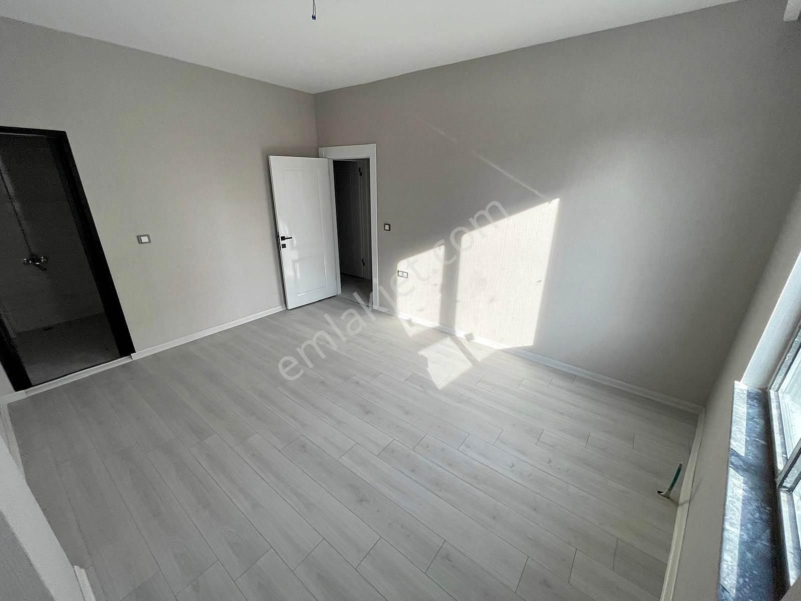 Cadde Paraleli Oturuma Hazır 3+1 Full Yapılı Sıfır Daireler - Görsel 34
