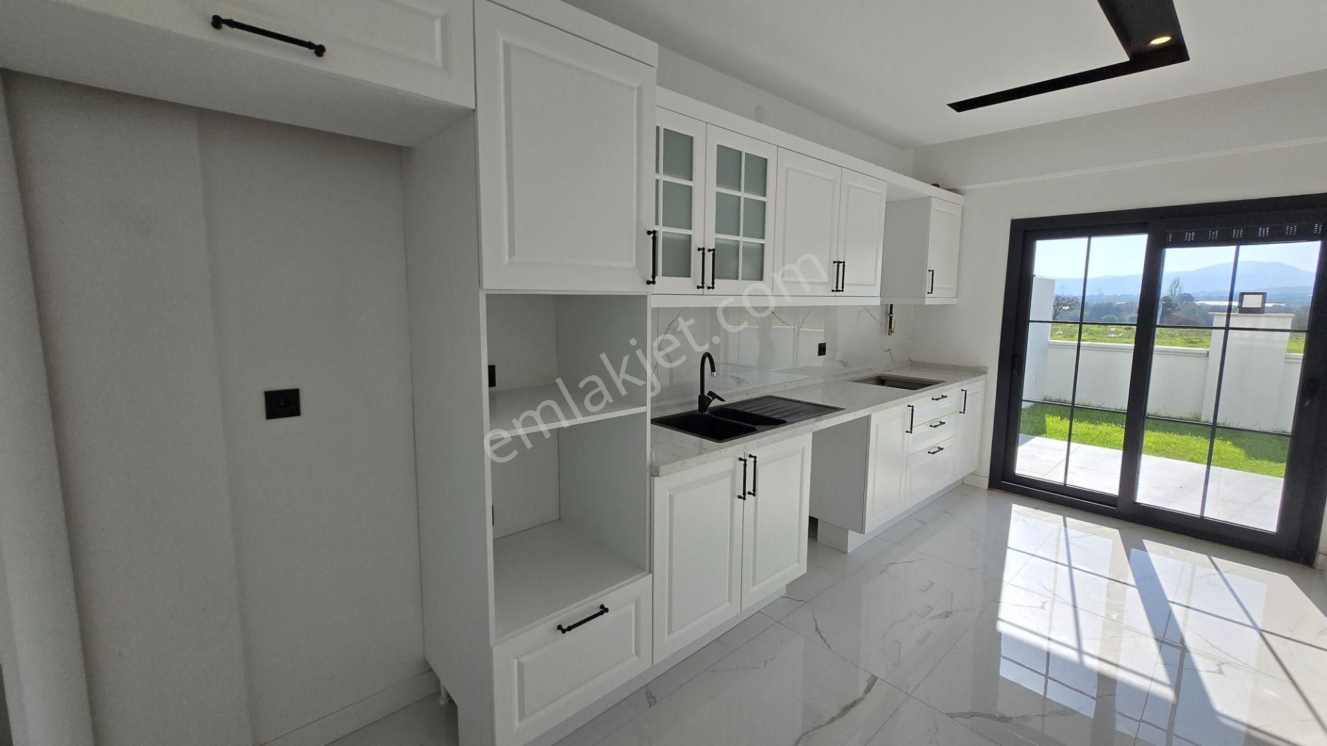 White Life Villaların'da Müstakil Bahçeli 4+1 Triplex Satılık Villa - Görsel 15