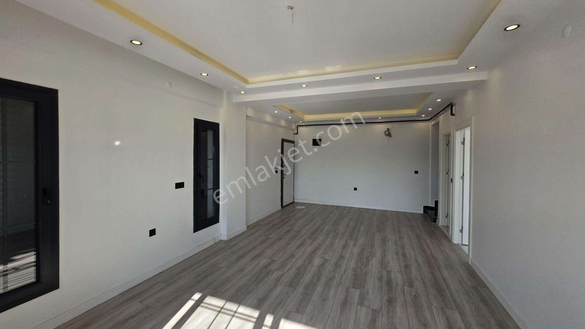 White Life Villaların'da Müstakil Bahçeli 4+1 Triplex Satılık Villa - Görsel 14