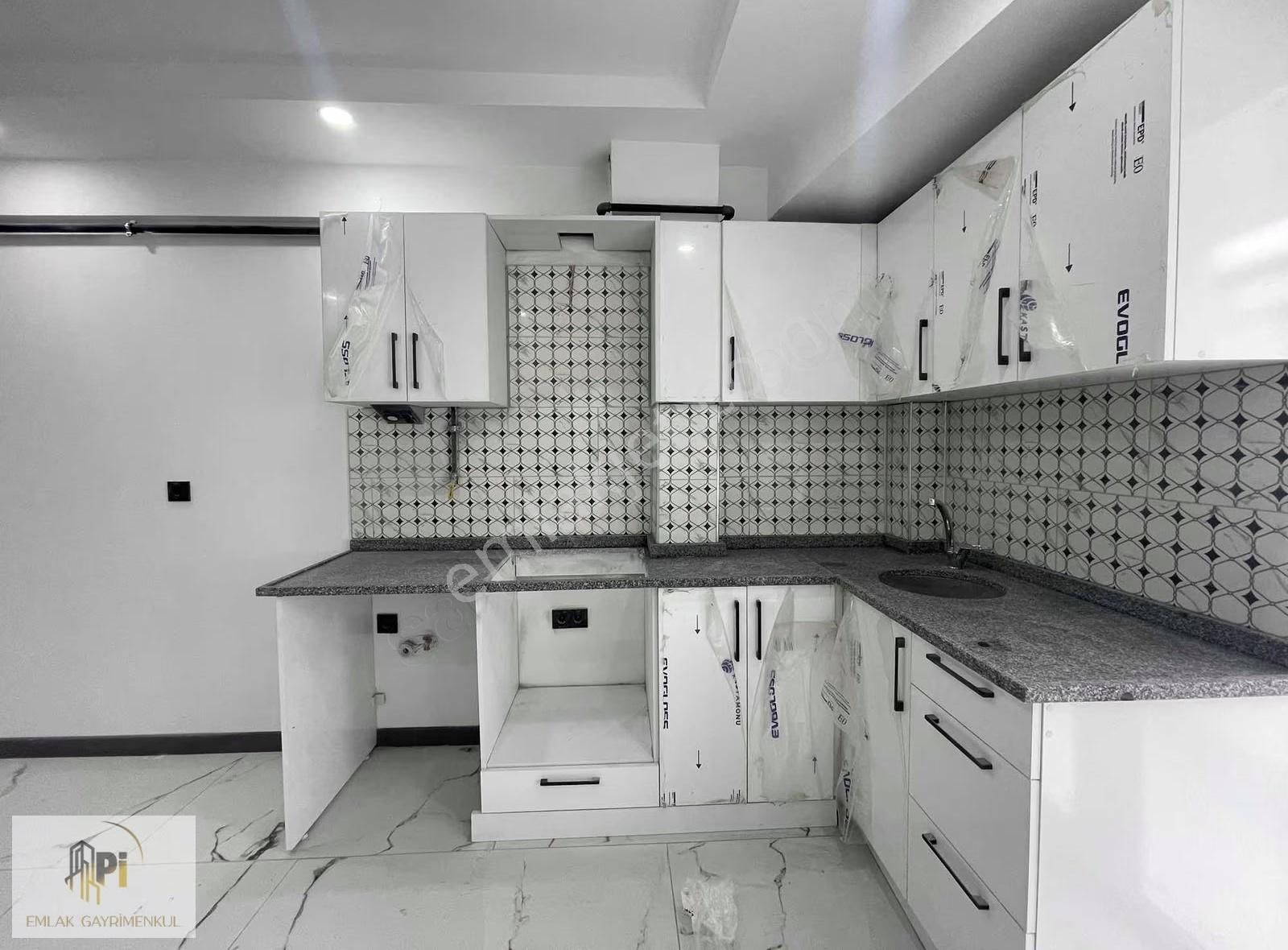 Pi Gayrimenkul'den Şarhöyük Yücel Sk Balkonlu Apart - Görsel 12