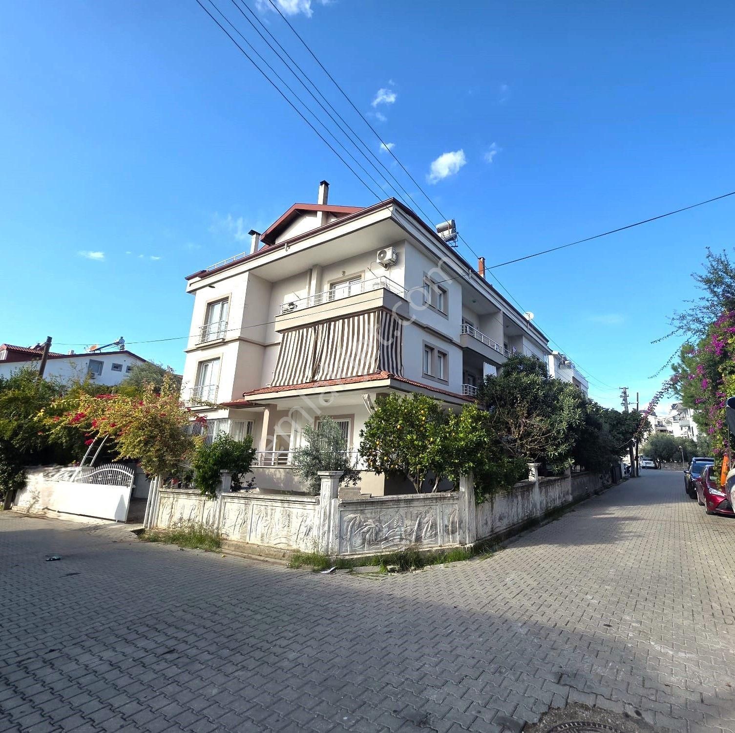 Goldhouse Dan Satılık Pazaryeri Mahallesinde Kaçırılmayacak 2+1 Dubleks Daire