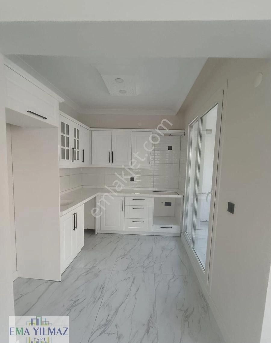 Gömeç Merkezde Türk Ev 16 Cam Balkon,doğalgazlı Mükemmel 2+1 - Görsel 4