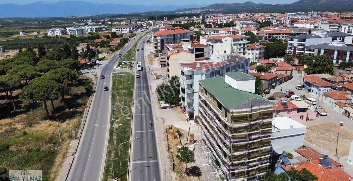 Türk Ev Otoban Üzerinde Deniz Manzaralı 4.kat Kullanışlı 2+1 Daire - Görsel 12