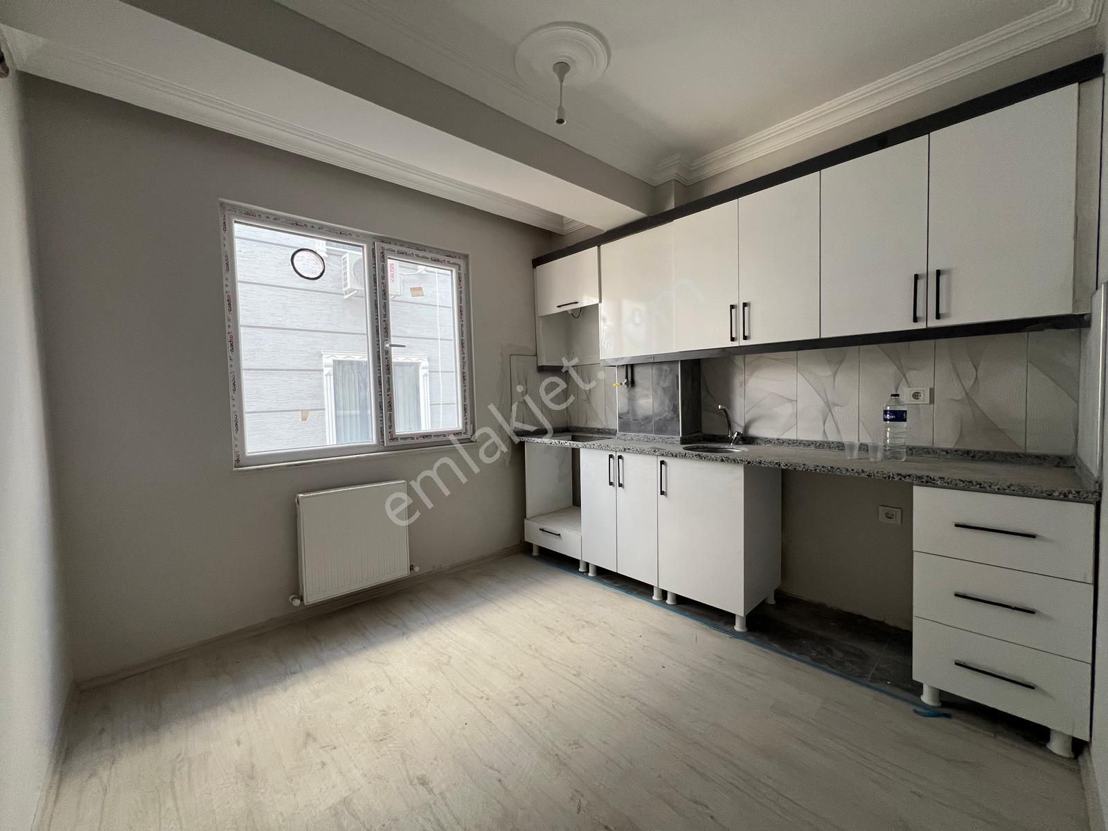 Roma' Dan Yeni Mahalle' De Satılık Daire - Görsel 7