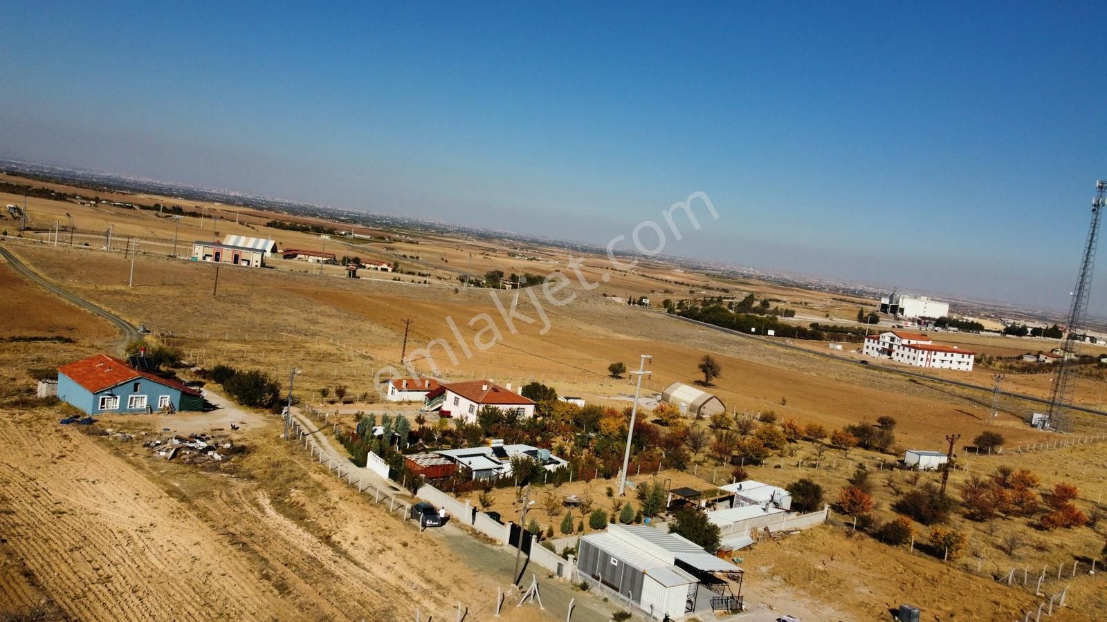 Meram Pamukçu'da 1.112 M2 Bahçe