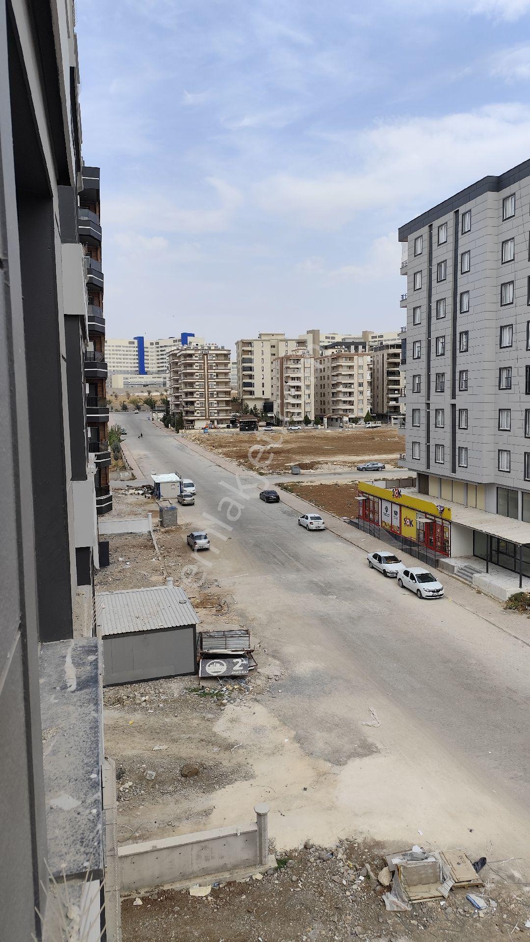 Kılıç Emlaktan Karşıyaka Da Satılık Sıfır 2+1 Daire - Görsel 7