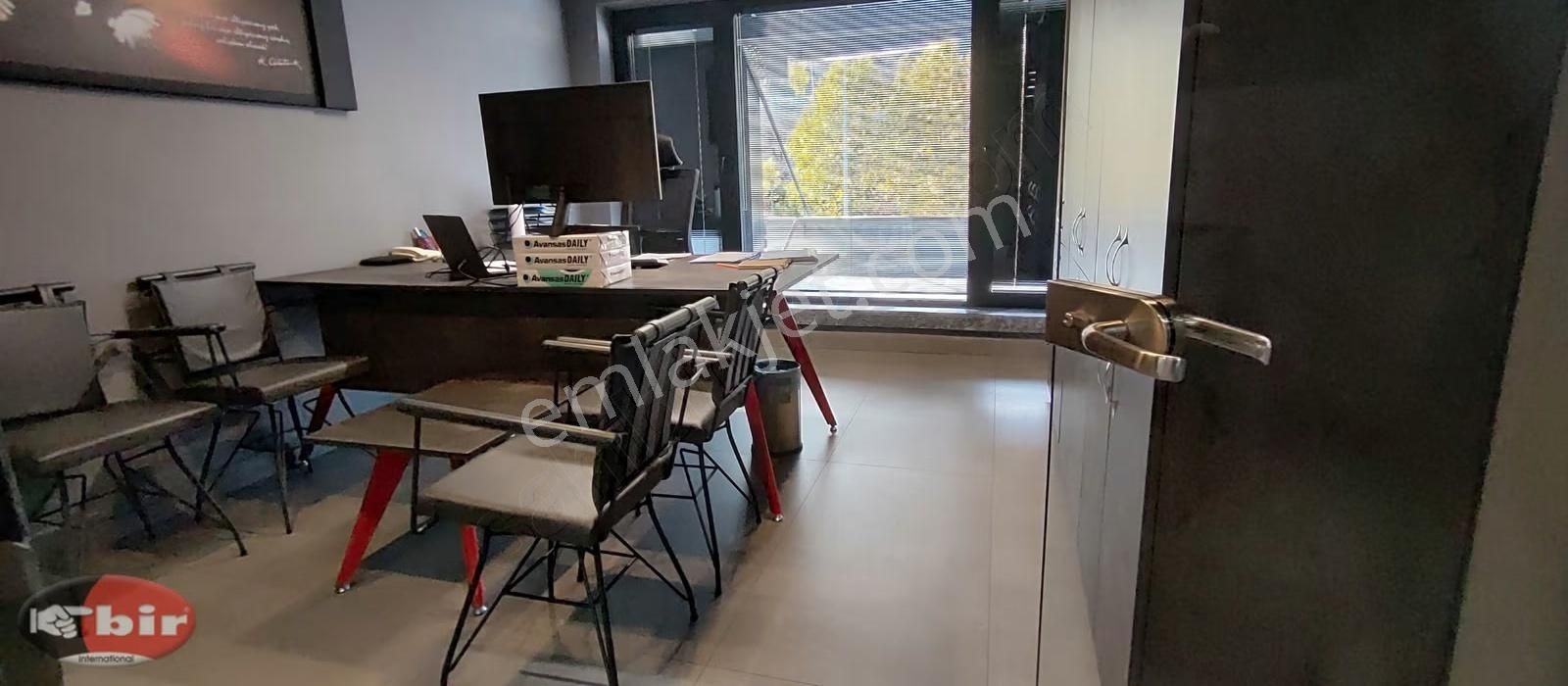 Gökkuşağı Osman Tan Caddesi'nde Asma Katlı Satılık Ofis - Görsel 22