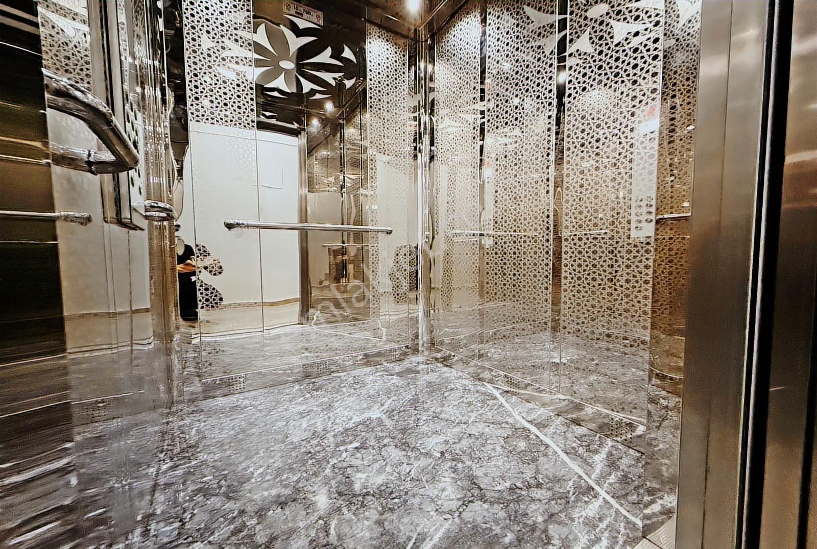 Avcılar Merkezde Sıfır 3+1 Kapalı Otoparklı Ara Kat Daire - Görsel 8