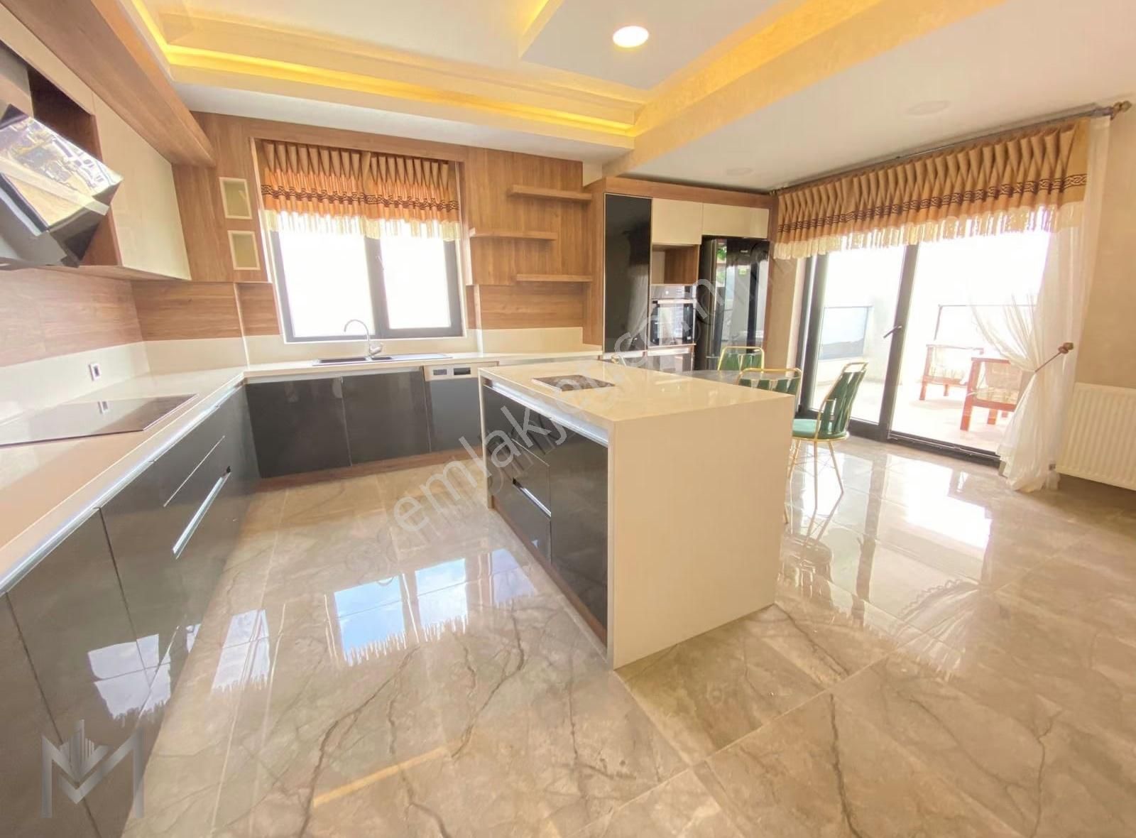 Skylıne Tower'da 4,5+1 5. Kat 205m² Net Satılık Lüks Daire!!! - Görsel 23