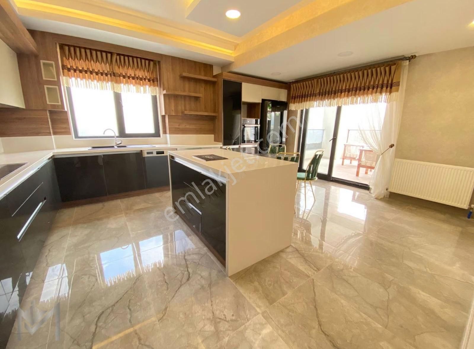 Skylıne Tower'da 4,5+1 5. Kat 205m² Net Satılık Lüks Daire!!! - Görsel 15