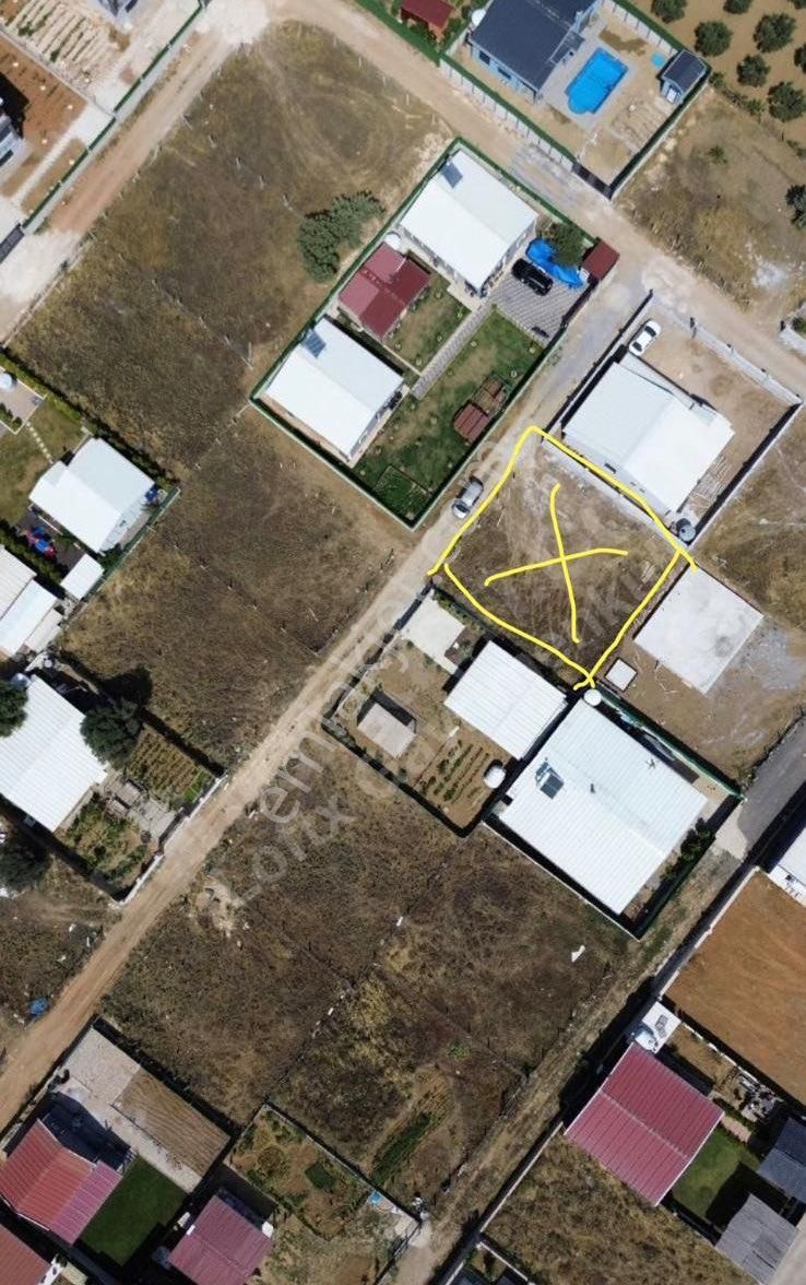 Menderes Dereköy’de Satılık 401 M2 Tarla - Görsel 3