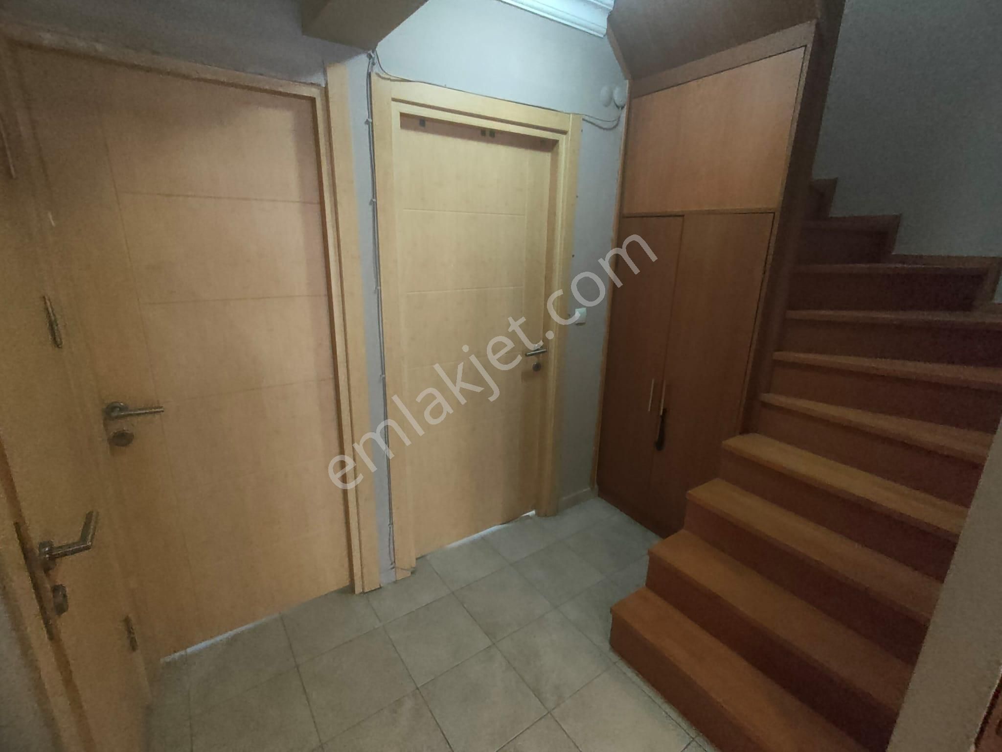 Emlak Dünyasından Yalı'da Sahilde Ara Kat 3+2 Dubleks - Görsel 9