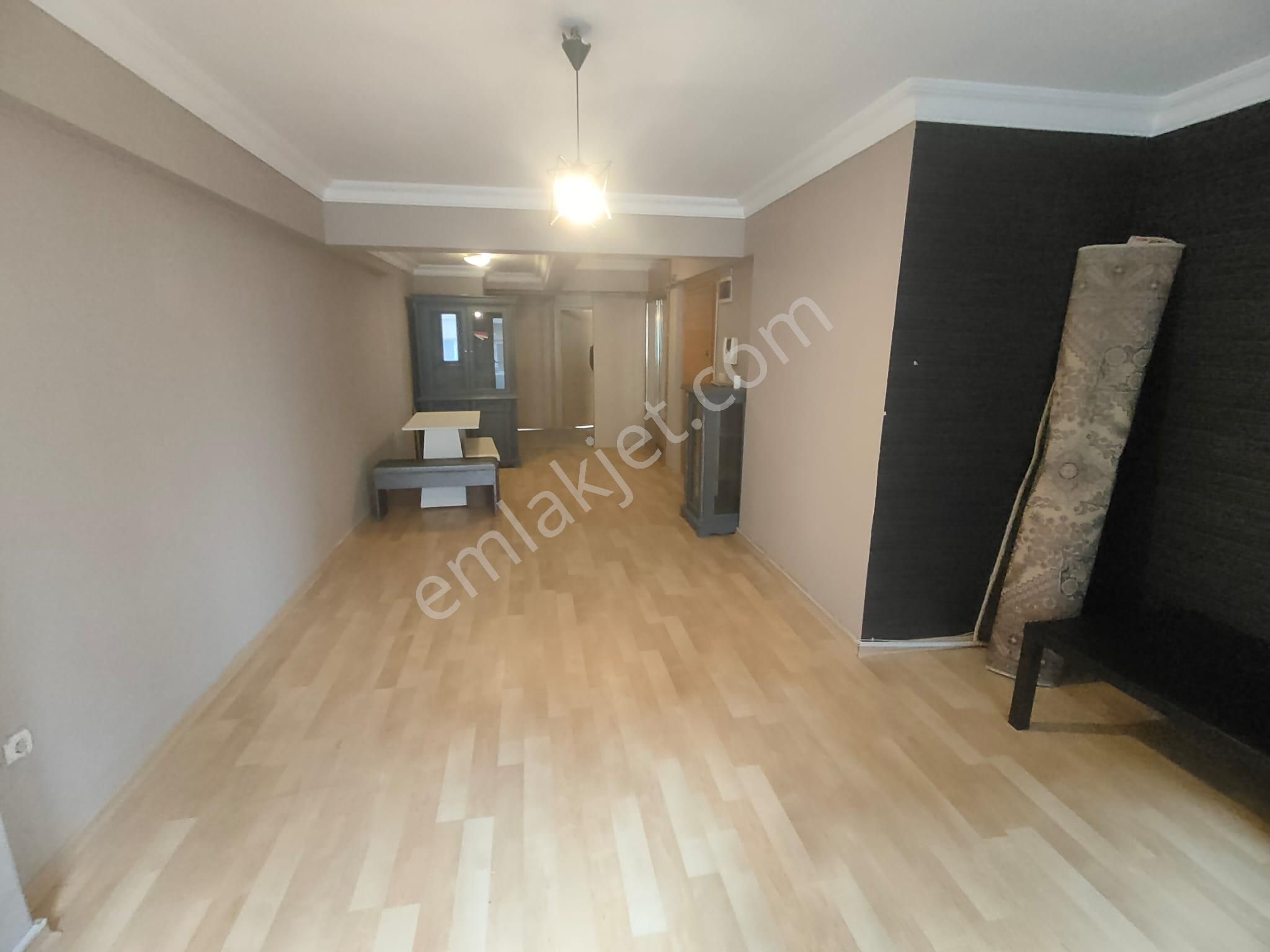 Emlak Dünyasından Yalı'da Sahilde Ara Kat 3+2 Dubleks - Görsel 3