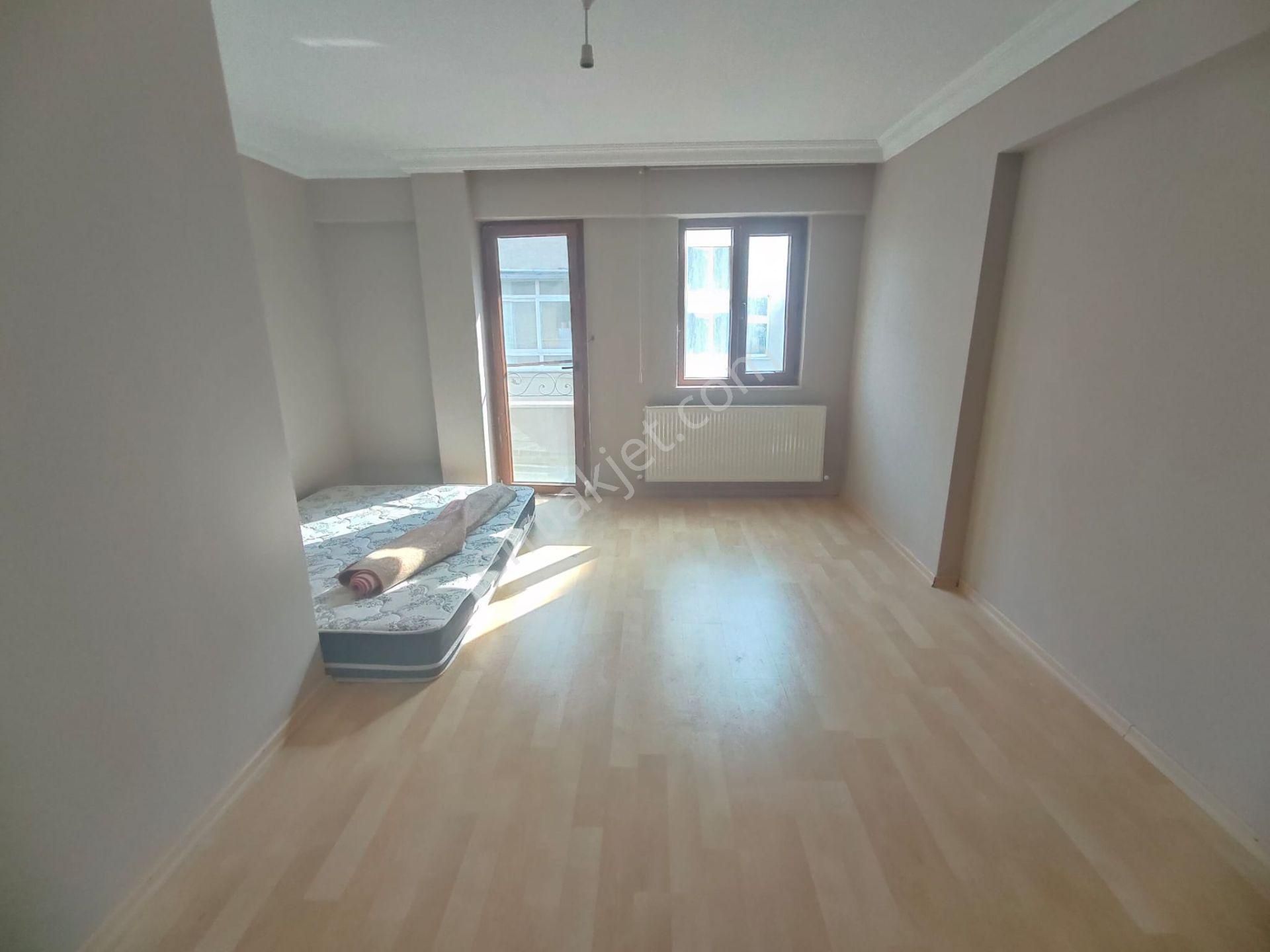 Emlak Dünyasından Yalı'da Sahilde Ara Kat 3+2 Dubleks - Görsel 11