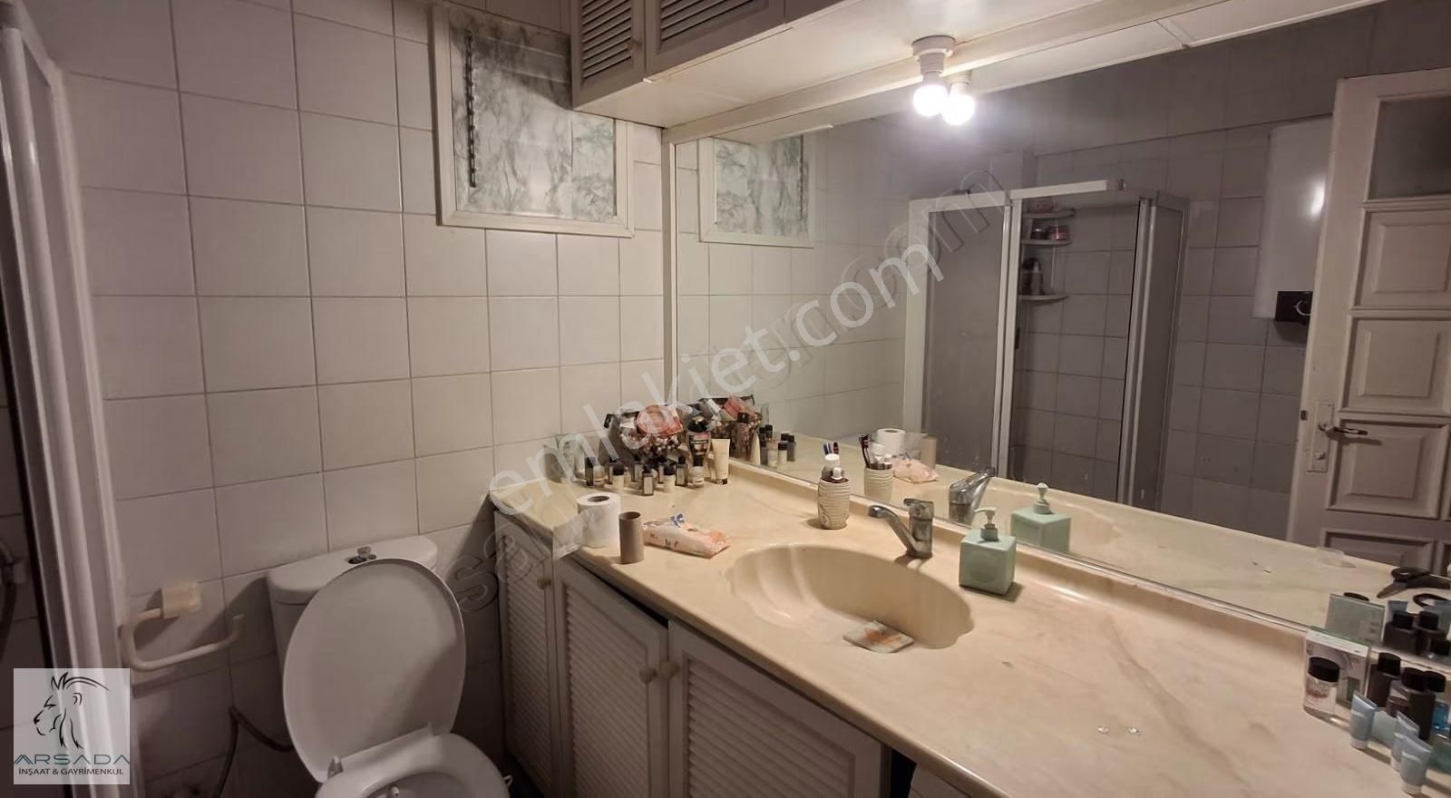 Kuşadası Marinaya Yürüme Mesafesinde 2+1 Bahçeli - Görsel 11