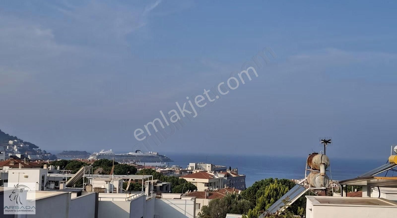 Kuşadası Marinaya Yürüme Mesafesinde 2+1 Bahçeli - Görsel 15