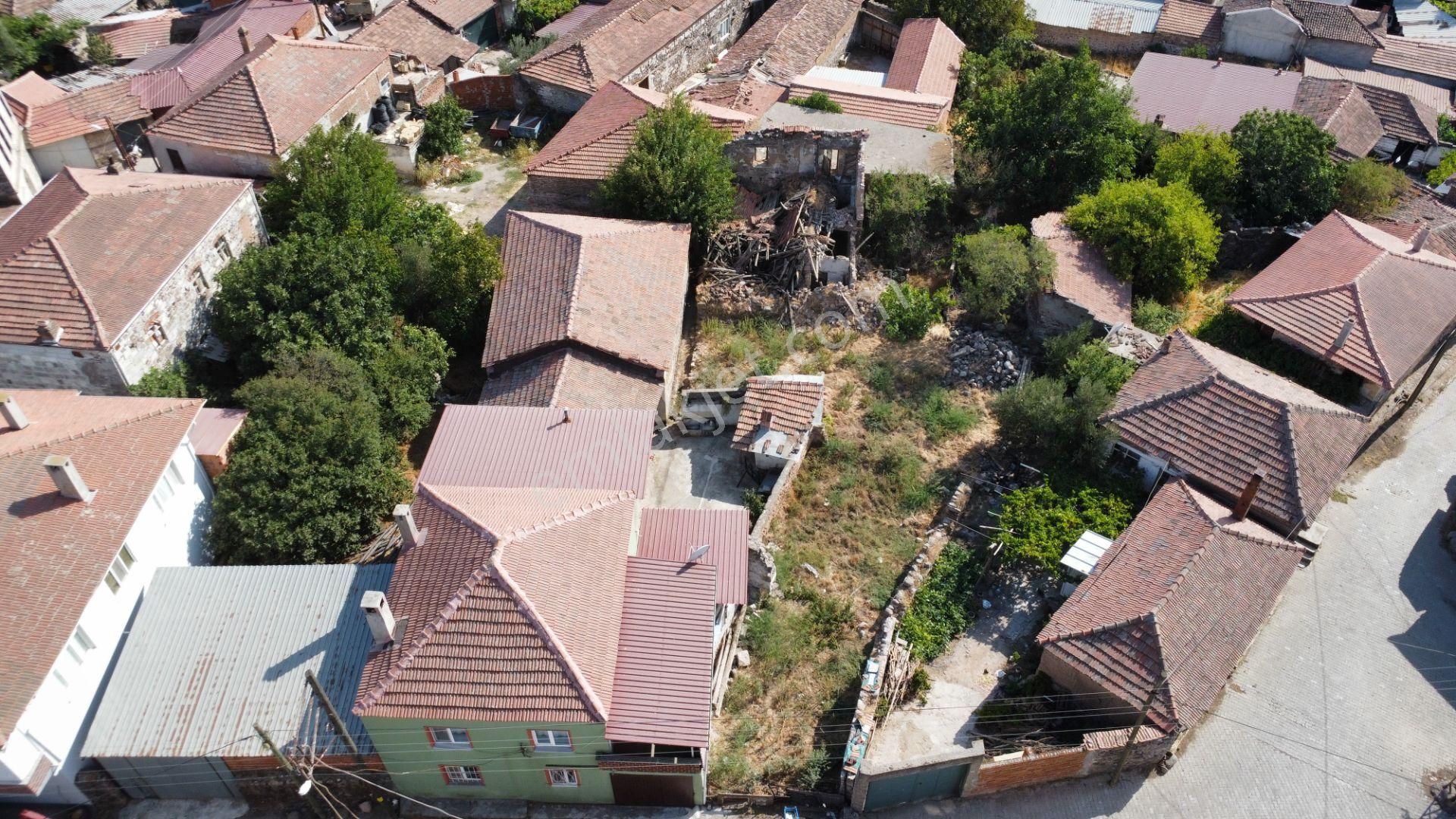 Ezine Bahçeli Köyünde İmarlı 226 M2 Arsa Han Emlak Otomotiv'den - Görsel 11