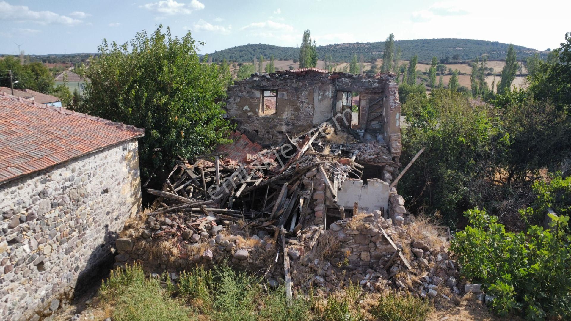 Ezine Bahçeli Köyünde İmarlı 226 M2 Arsa Han Emlak Otomotiv'den - Görsel 25